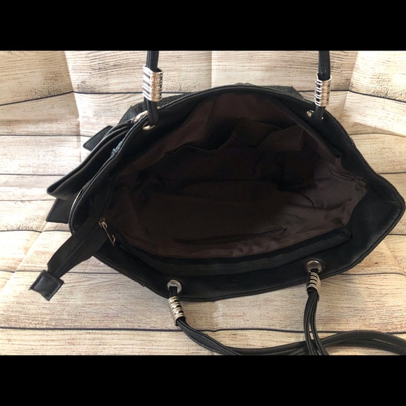 Black Trapeze Tote Purse - Picture 4 of 4
